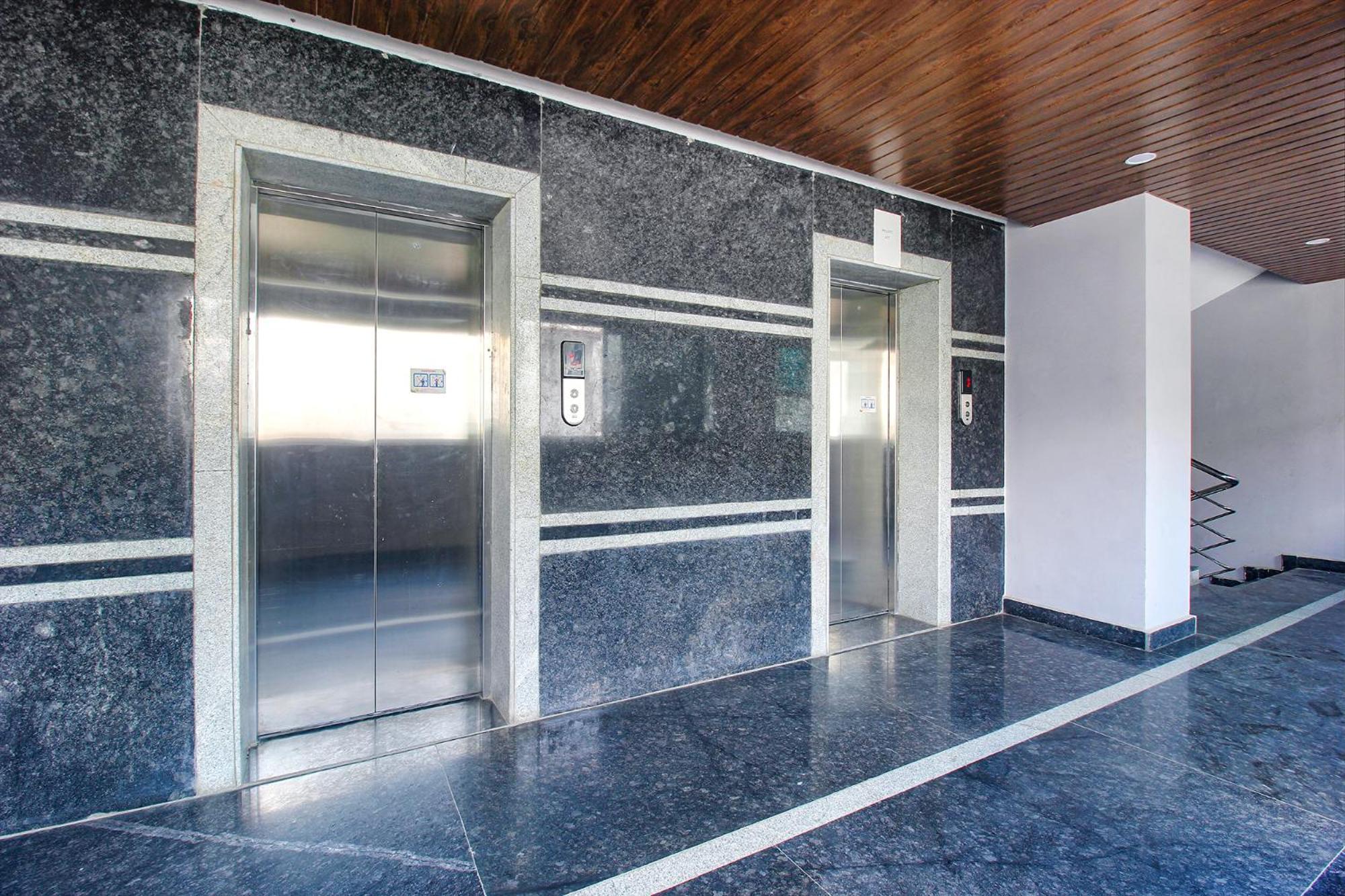 Fabhotel Ssr Fern Suites - 100M From Gsm Mall Madeenaguda Lingampalli Dış mekan fotoğraf